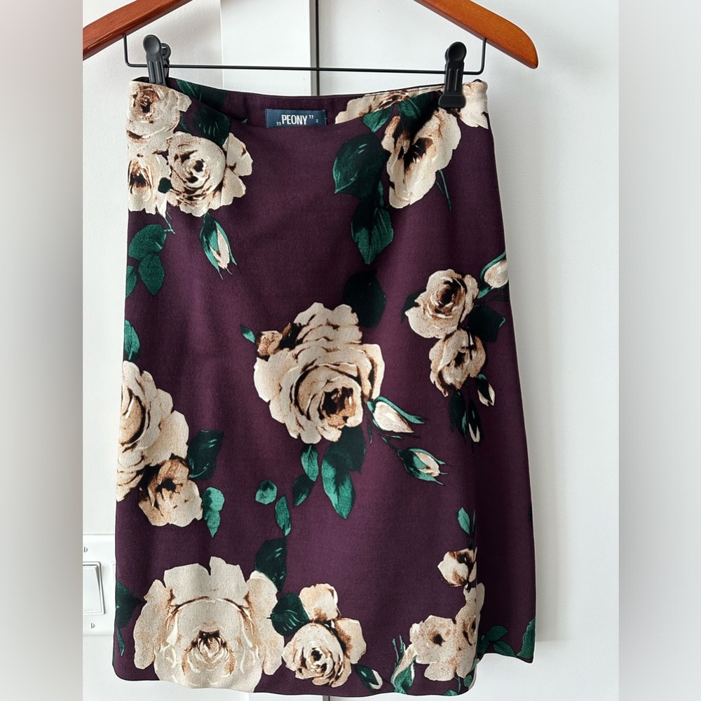 “Peony” Wool/Silk Floral Skirt New Size 2